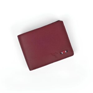 "Men’s leather wallet – premium quality, compact design"